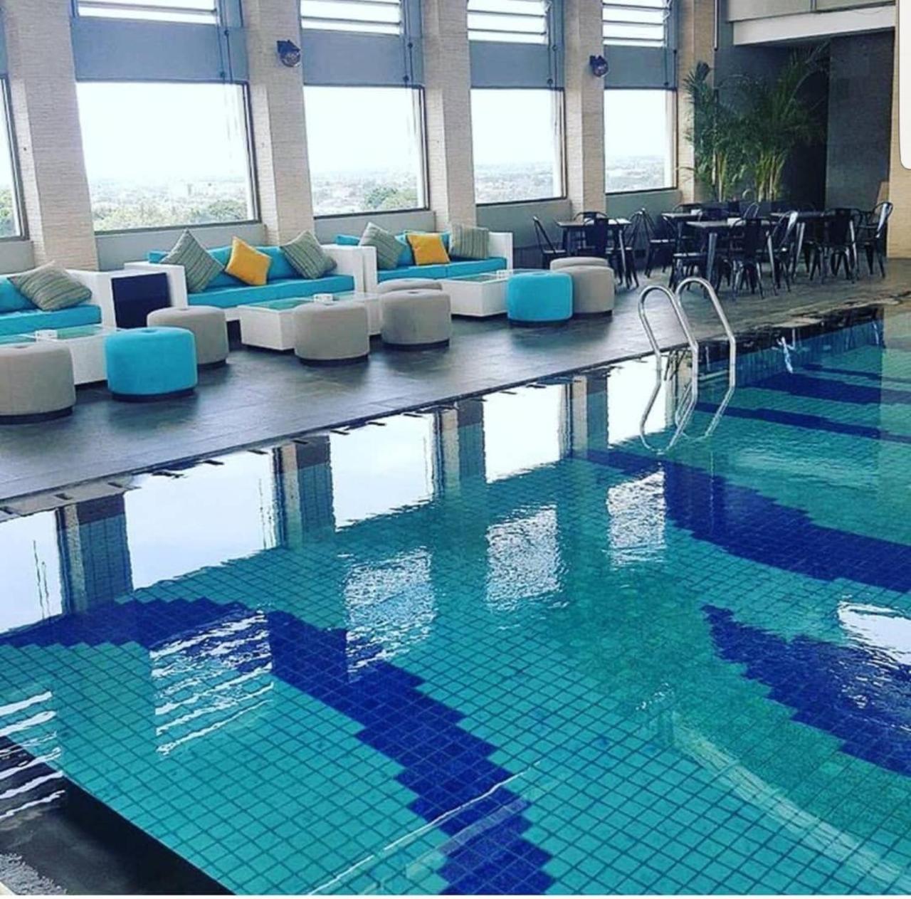 더 엑셀톤 호텔 팔렘방 외부 사진